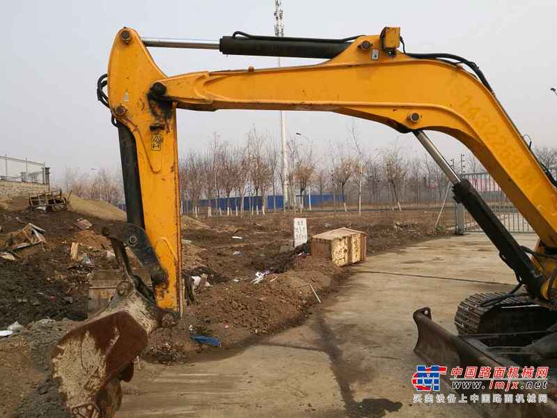 吉林出售转让二手3000小时2010年JCB8056挖掘机