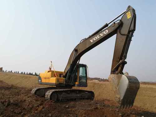 山东出售转让二手11537小时2011年沃尔沃EC210B挖掘机