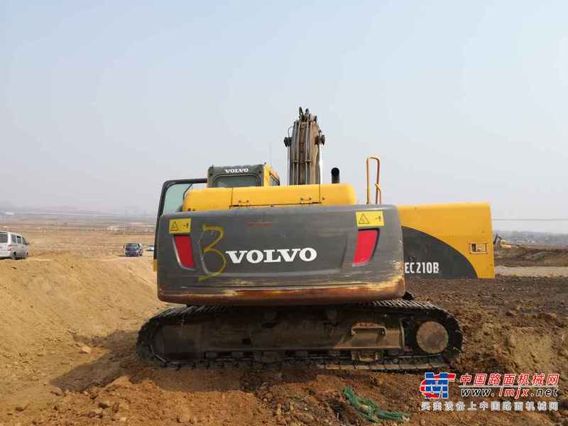 山东出售转让二手11537小时2011年沃尔沃EC210B挖掘机