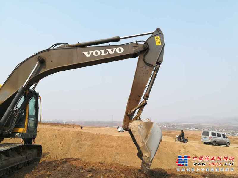 山东出售转让二手11537小时2011年沃尔沃EC210B挖掘机