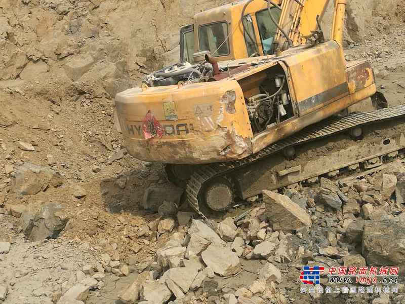 山东出售转让二手12854小时2007年现代R225挖掘机
