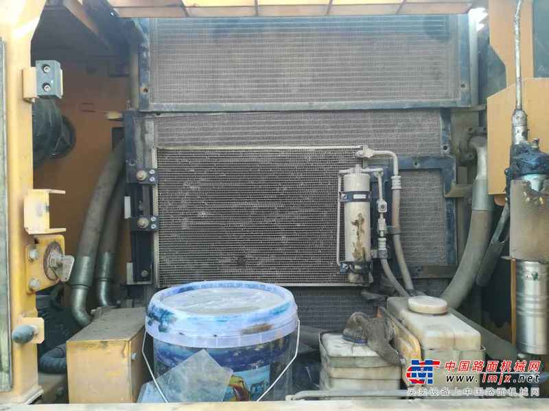 山东出售转让二手2960小时2013年柳工925D挖掘机