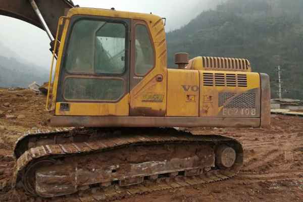 四川出售转让二手10638小时2011年沃尔沃EC210B挖掘机