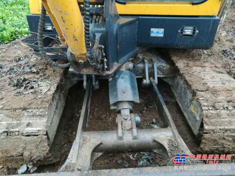 河南出售转让二手5200小时2013年山重建机JCM906D挖掘机