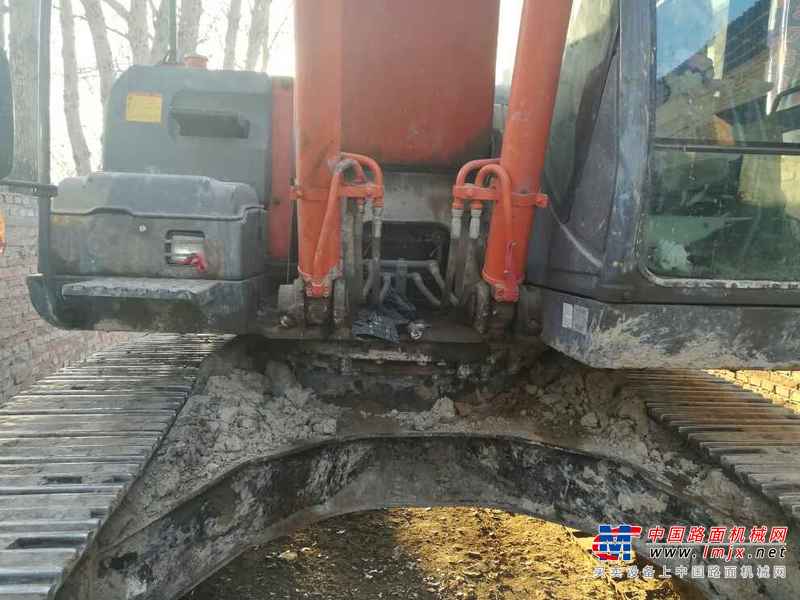 吉林出售转让二手9800小时2010年日立ZX240挖掘机