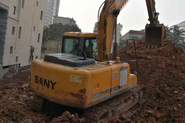 安徽出售转让二手9554小时2011年三一重工SY135C挖掘机