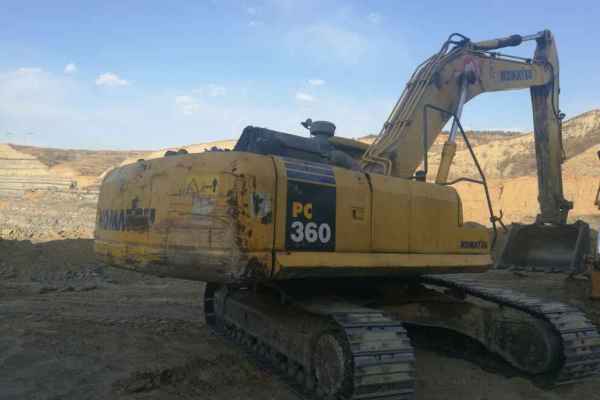 内蒙古出售转让二手13600小时2011年小松PC360挖掘机