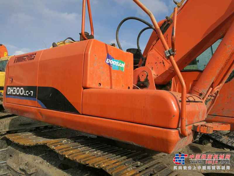 黑龙江出售转让二手9000小时2009年斗山DH225LC挖掘机