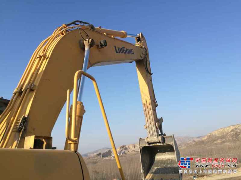 山东出售转让二手6132小时2010年柳工CLG925LC挖掘机