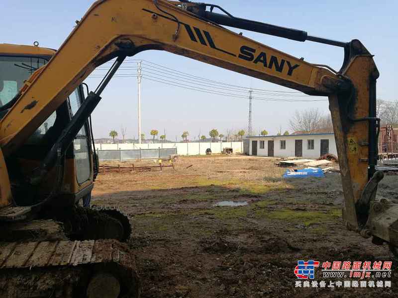 湖北出售转让二手8600小时2011年三一重工SY75C挖掘机