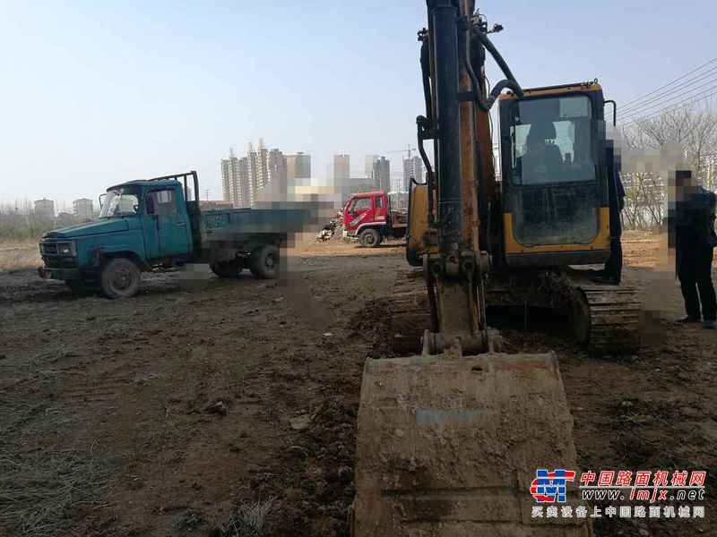 湖北出售转让二手8600小时2011年三一重工SY75C挖掘机