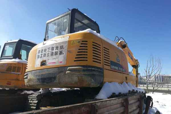 内蒙古出售转让二手2900小时2014年福田雷沃FR65V8挖掘机