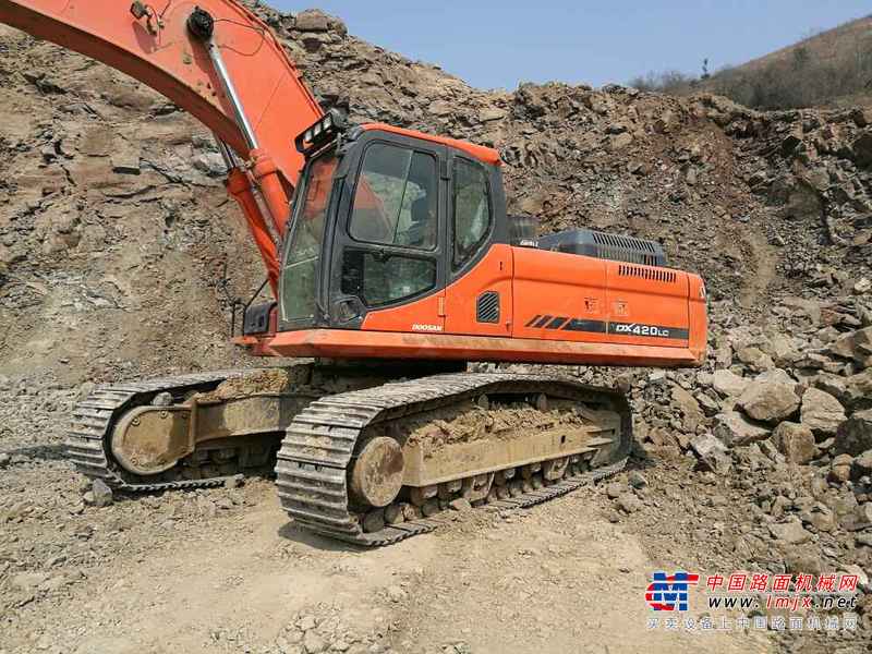 安徽出售转让二手4000小时2014年斗山DX380LC挖掘机