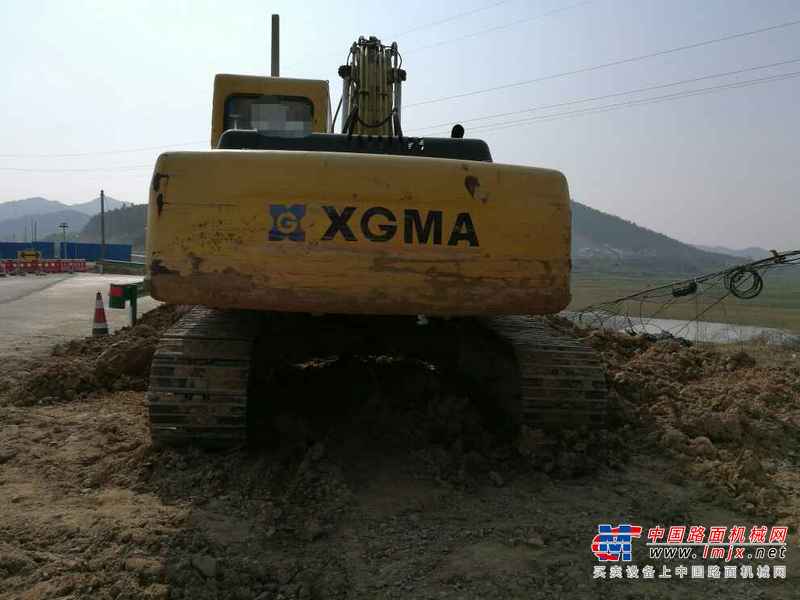 安徽出售转让二手16000小时2009年厦工XG822LC挖掘机
