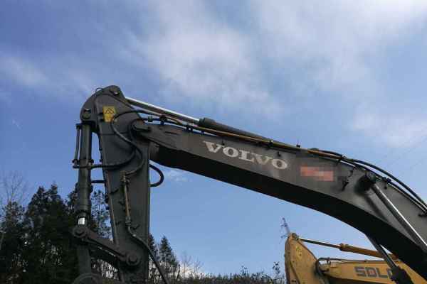 湖北出售转让二手8000小时2012年沃尔沃EC360BLC挖掘机
