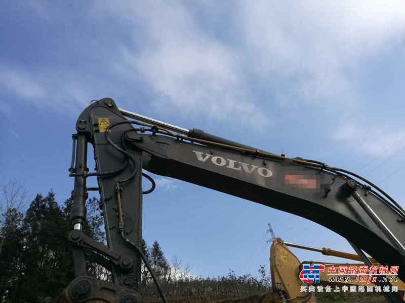 湖北出售转让二手8000小时2012年沃尔沃EC360BLC挖掘机
