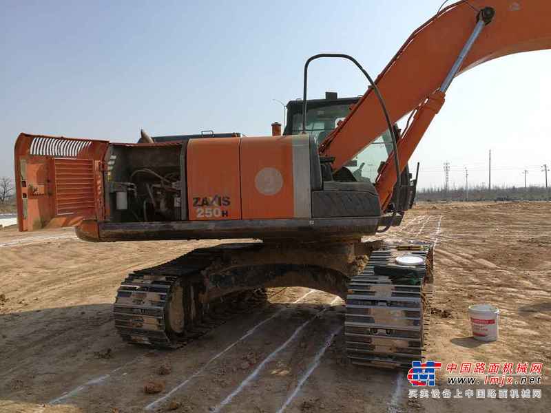 陕西出售转让二手7000小时2010年日立ZX250H挖掘机