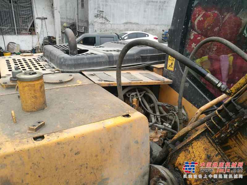 湖北出售转让二手8300小时2011年三一重工SY135C挖掘机