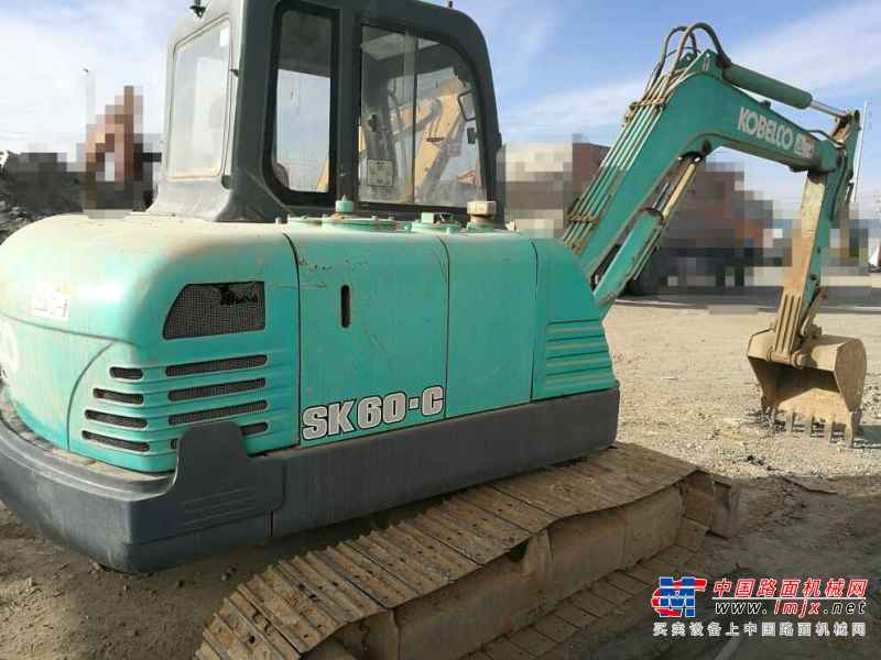 内蒙古出售转让二手4000小时2009年神钢SK60挖掘机