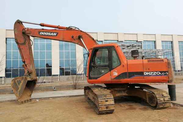 陕西出售转让二手10000小时2008年斗山DH220挖掘机