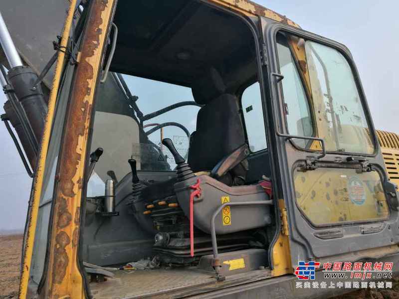 山东出售转让二手6876小时2011年沃尔沃EC210B挖掘机