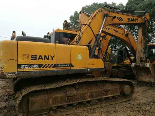湖北出售转让二手9500小时2011年三一重工SY215C挖掘机