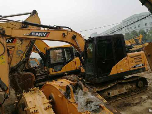 湖北出售转让二手2700小时2014年三一重工SY135C挖掘机
