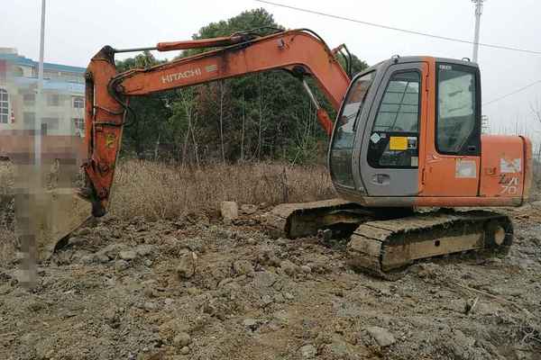 湖北出售转让二手12600小时2010年日立ZX70挖掘机