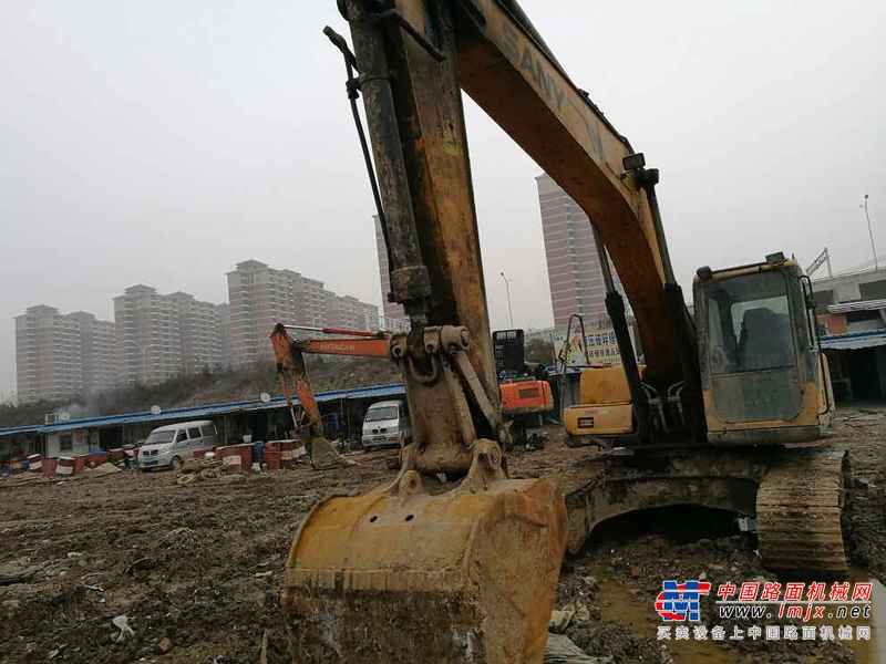 湖北出售转让二手11000小时2010年三一重工SY215C挖掘机