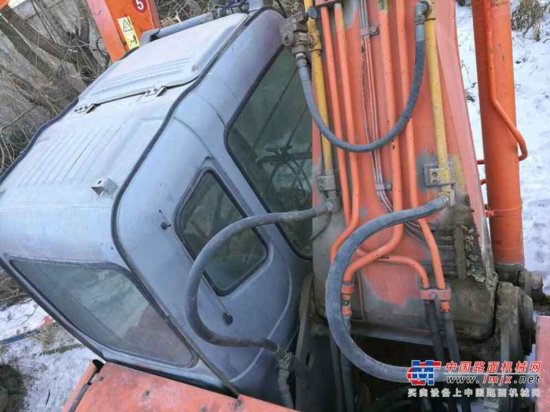 吉林出售转让二手10000小时2003年日立ZX230挖掘机