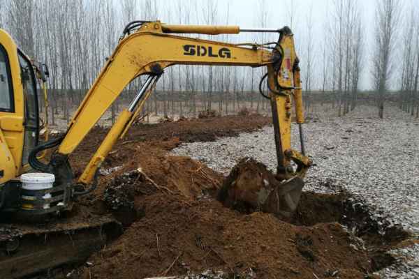 山东出售转让二手9793小时2012年临工LG665挖掘机