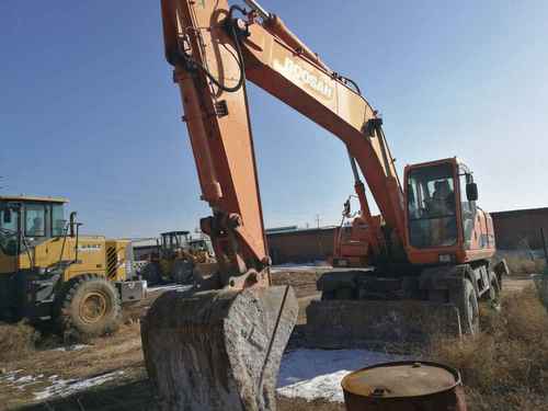 山西出售转让二手4000小时2013年斗山轮挖DH210W挖掘机