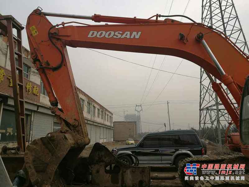 山西出售转让二手16000小时2009年斗山DH300挖掘机
