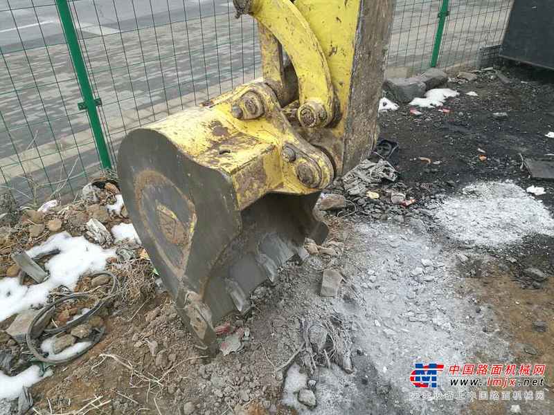 山西出售转让二手2000小时2013年犀牛重工XNW51360挖掘机