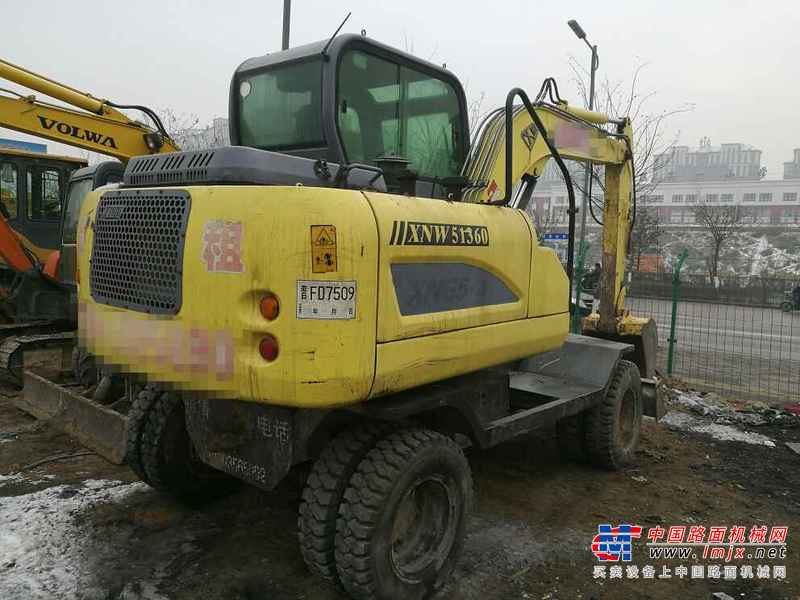 山西出售转让二手2000小时2013年犀牛重工XNW51360挖掘机