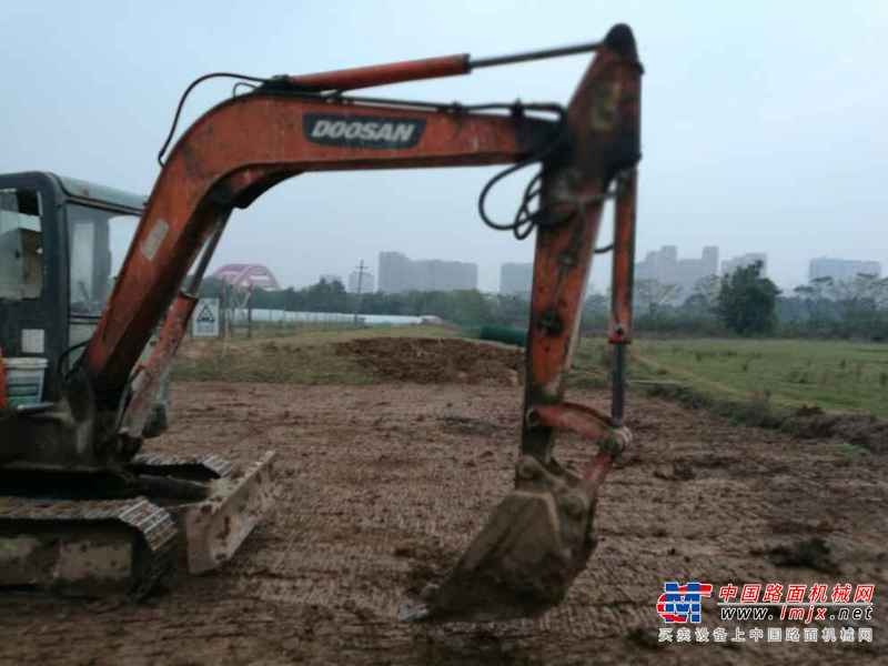 江西出售转让二手6600小时2011年斗山DH55挖掘机