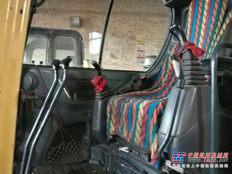山西出售转让二手6000小时2011年现代R60挖掘机