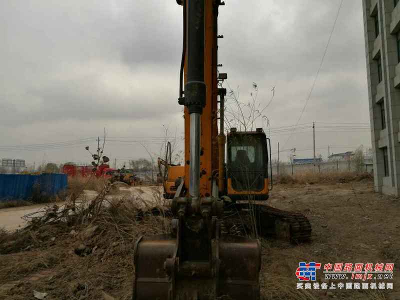 山西出售转让二手6800小时2010年三一重工SY235C挖掘机