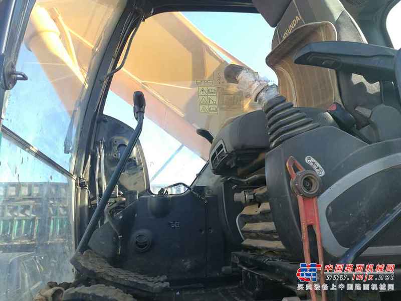 山西出售转让二手800小时2010年现代R335LC挖掘机