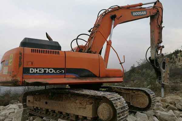 山西出售转让二手9100小时2010年斗山DH300LC挖掘机