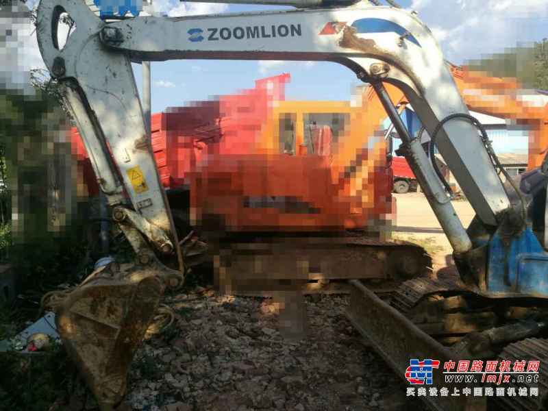 云南出售转让二手6000小时2010年中联重科ZE60E挖掘机