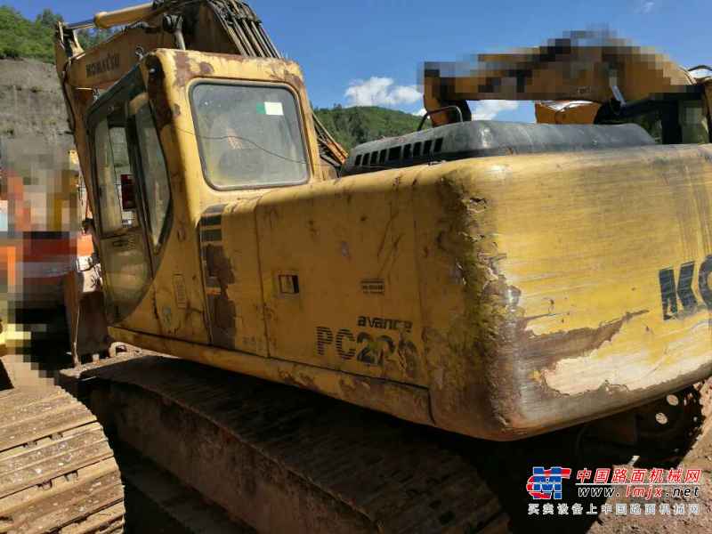 云南出售转让二手16000小时2006年三一重工SY220C挖掘机