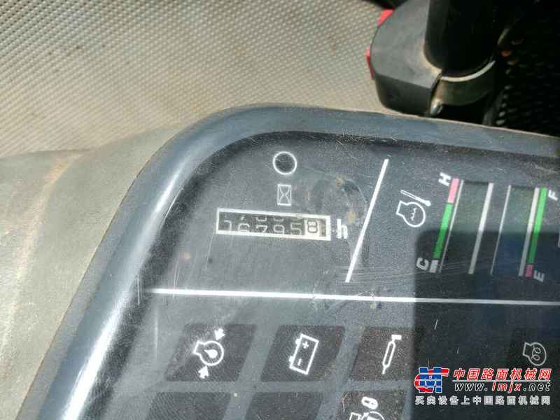 云南出售转让二手16800小时2002年小松PC60挖掘机