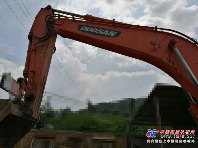云南出售转让二手11000小时2009年斗山DH220LC挖掘机