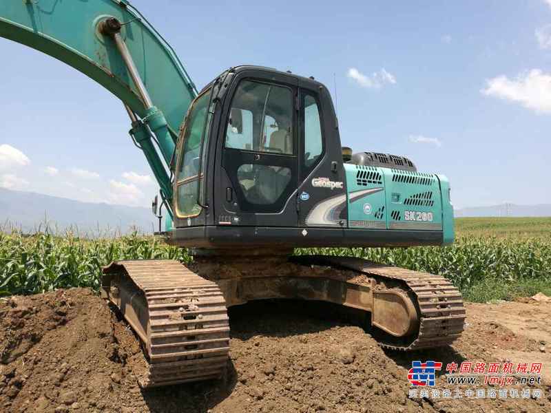云南出售转让二手8500小时2009年神钢SK260LC挖掘机