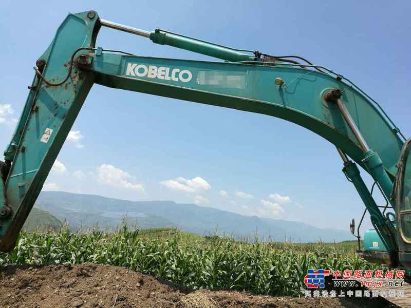 云南出售转让二手8500小时2009年神钢SK260LC挖掘机
