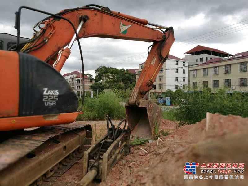 江西出售转让二手12300小时2007年日立EX225USR挖掘机