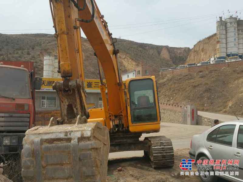 山西出售转让二手6600小时2009年现代R215挖掘机
