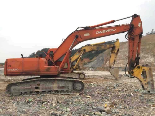 江西出售转让二手10900小时2005年大宇DH220LC挖掘机