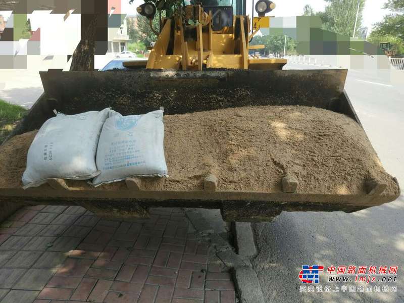 吉林出售转让二手3521小时2013年柳工CLG836装载机